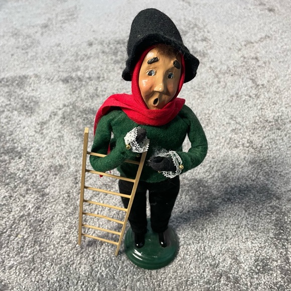 Byers Choice the Carolers 1995 Lamp Lighter with Ladder Figure - Picture 1 of 7